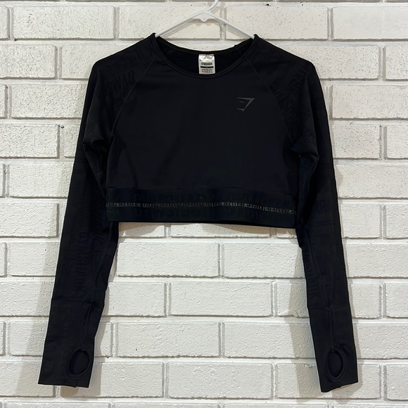 Gymshark Monochromatic Logo Black LongSleeve CropTop - Picture 2 of 7